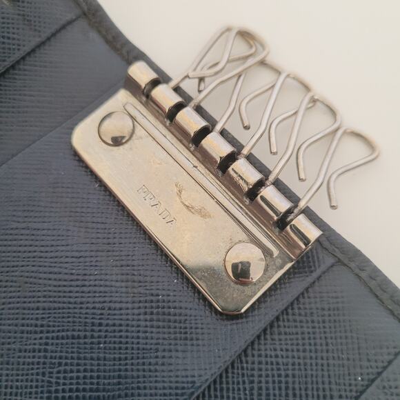 Authentic Prada Multicles Key Holder Hooks Case Navy Blue Saffiano Metal Baltico - Picture 7 of 12
